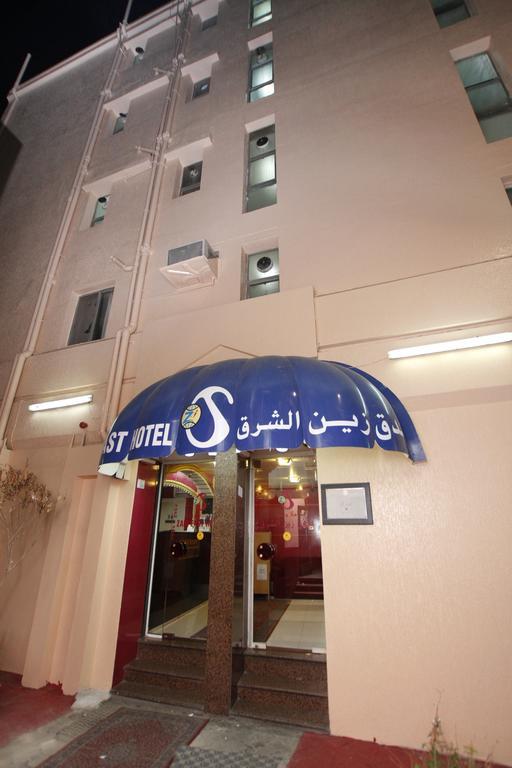 Zaineast Hotel Dubai Exteriör bild